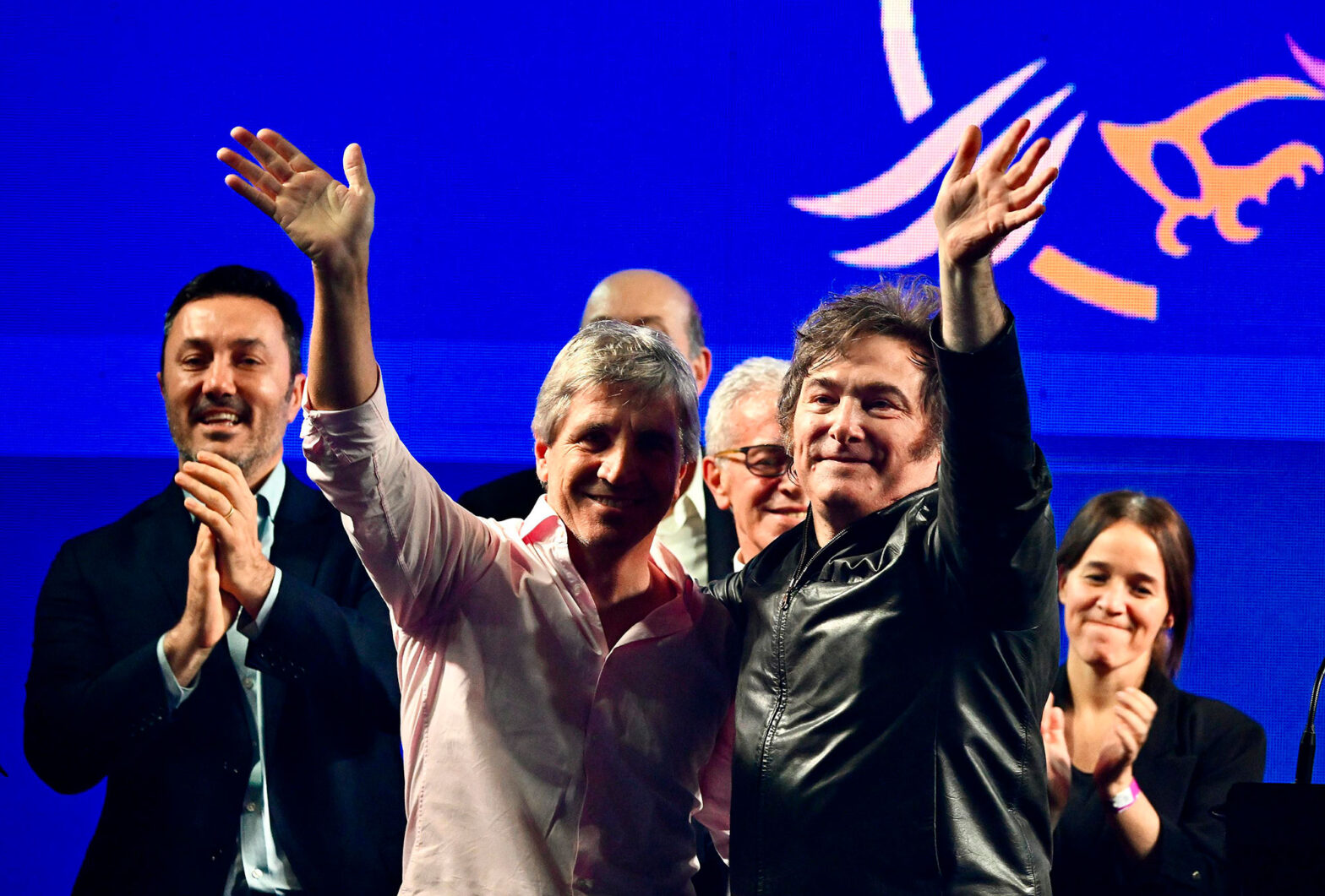 Premios injustos a «héroes» dudosos