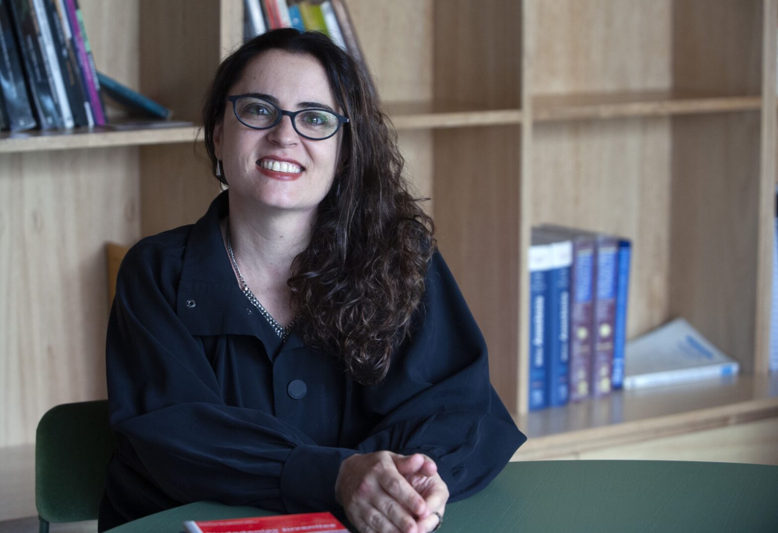 Marina Larrondo. Adolescentes y una bomba de estímulos