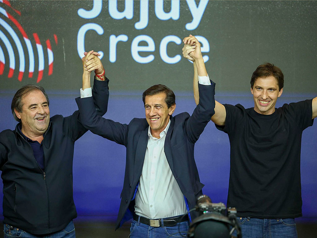 Gobernadores al frente