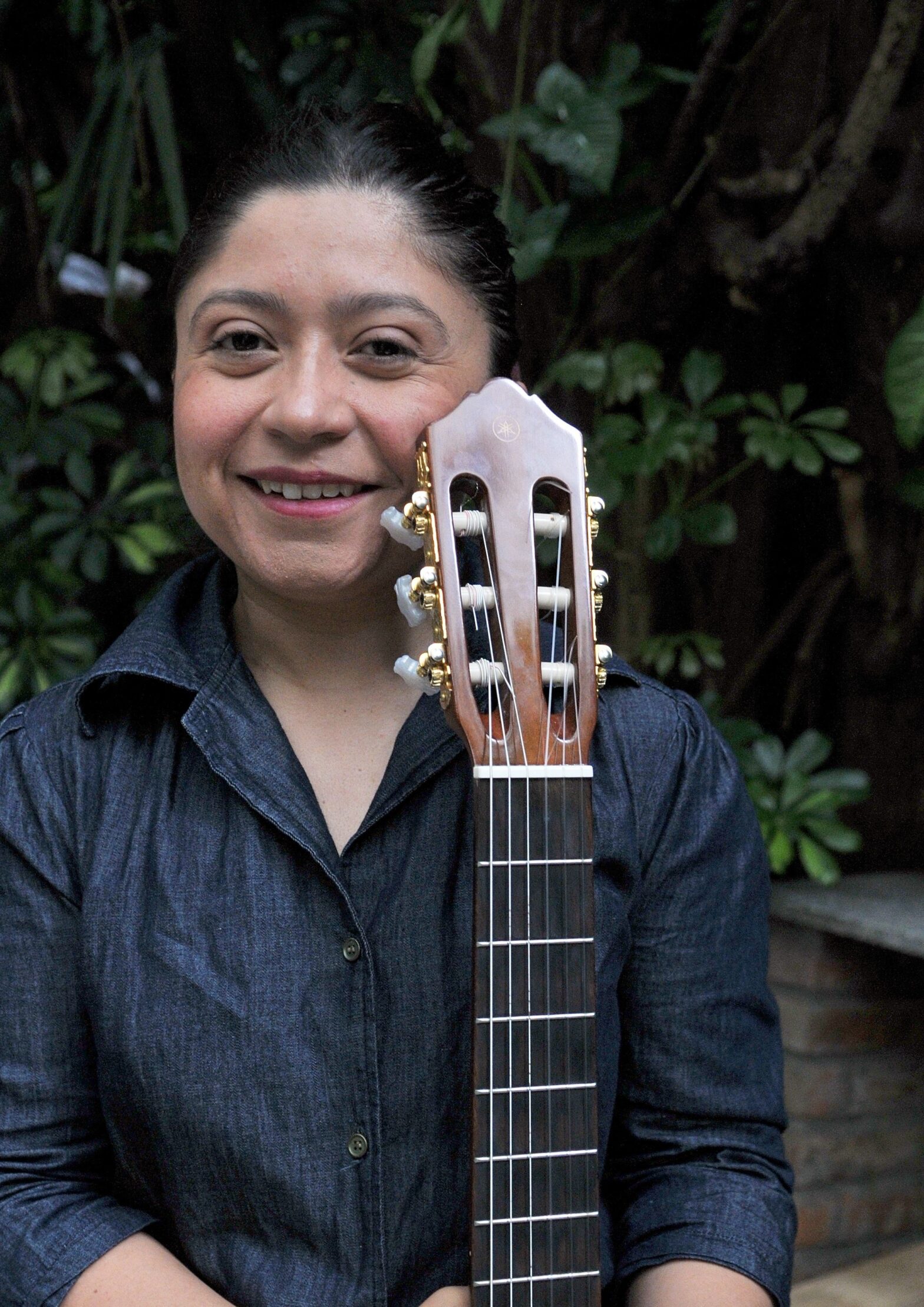 Nadia Larcher. Un canto con alas