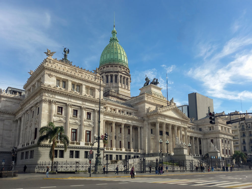 Acción y reacción