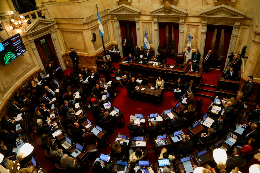 Amenazas de veto a leyes reparatorias