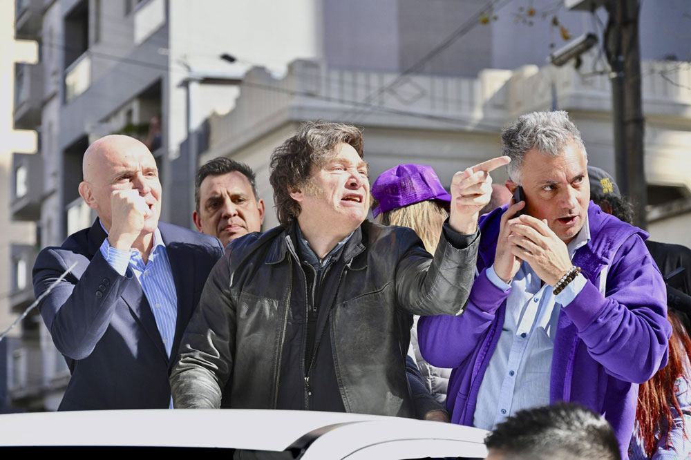 Anochecer de un mes agitado
