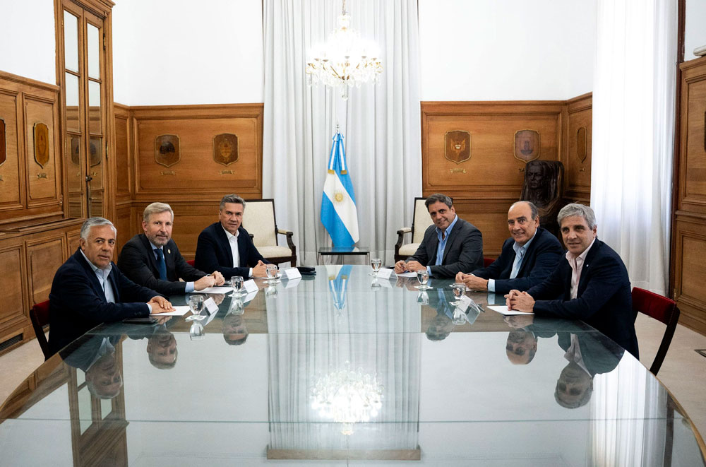 Entre vetos y votos