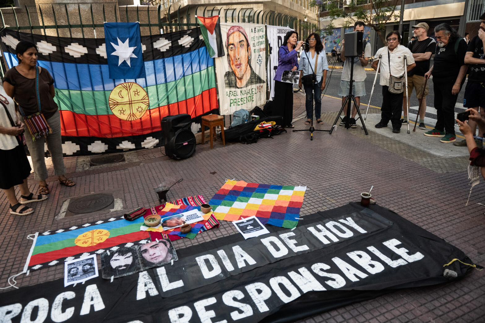 Una comunidad sitiada