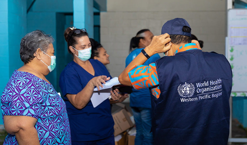 Un paso afuera de la organización internacional