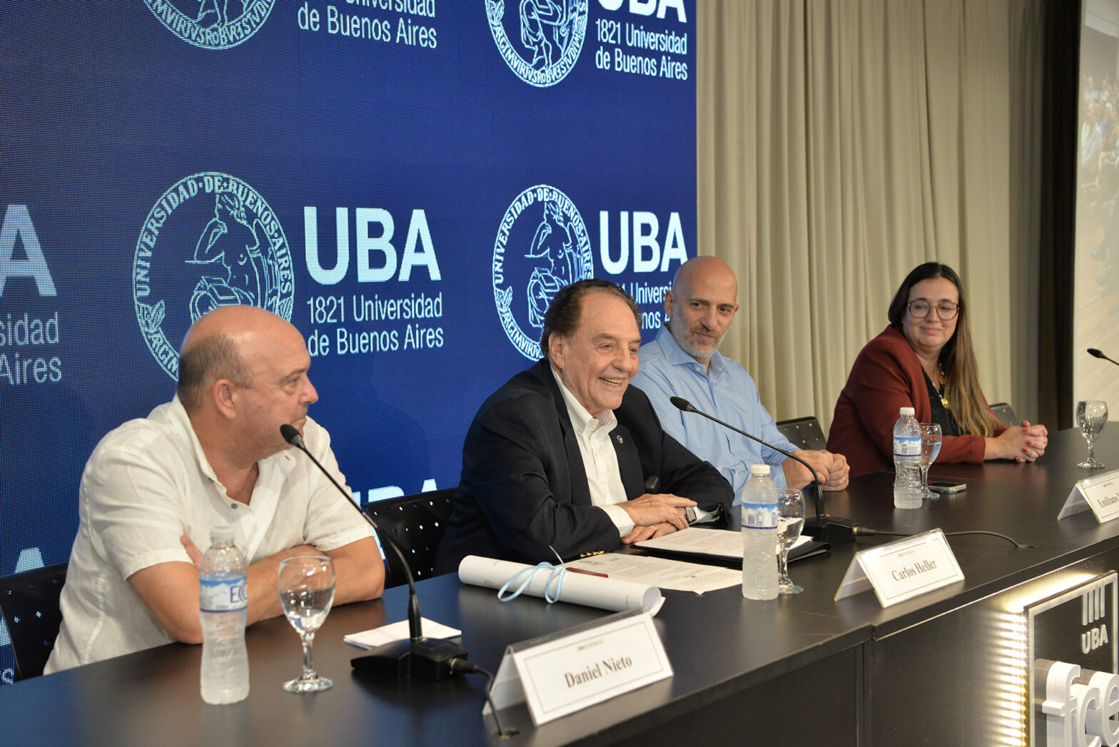 Reconocimiento académico a Carlos Heller