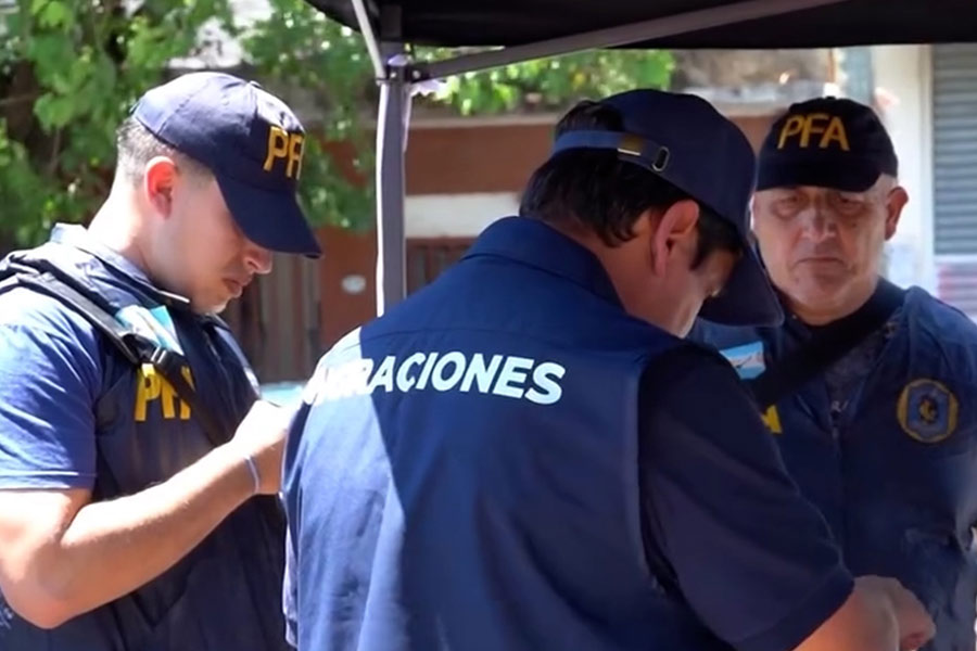 Con los pobres en la mira