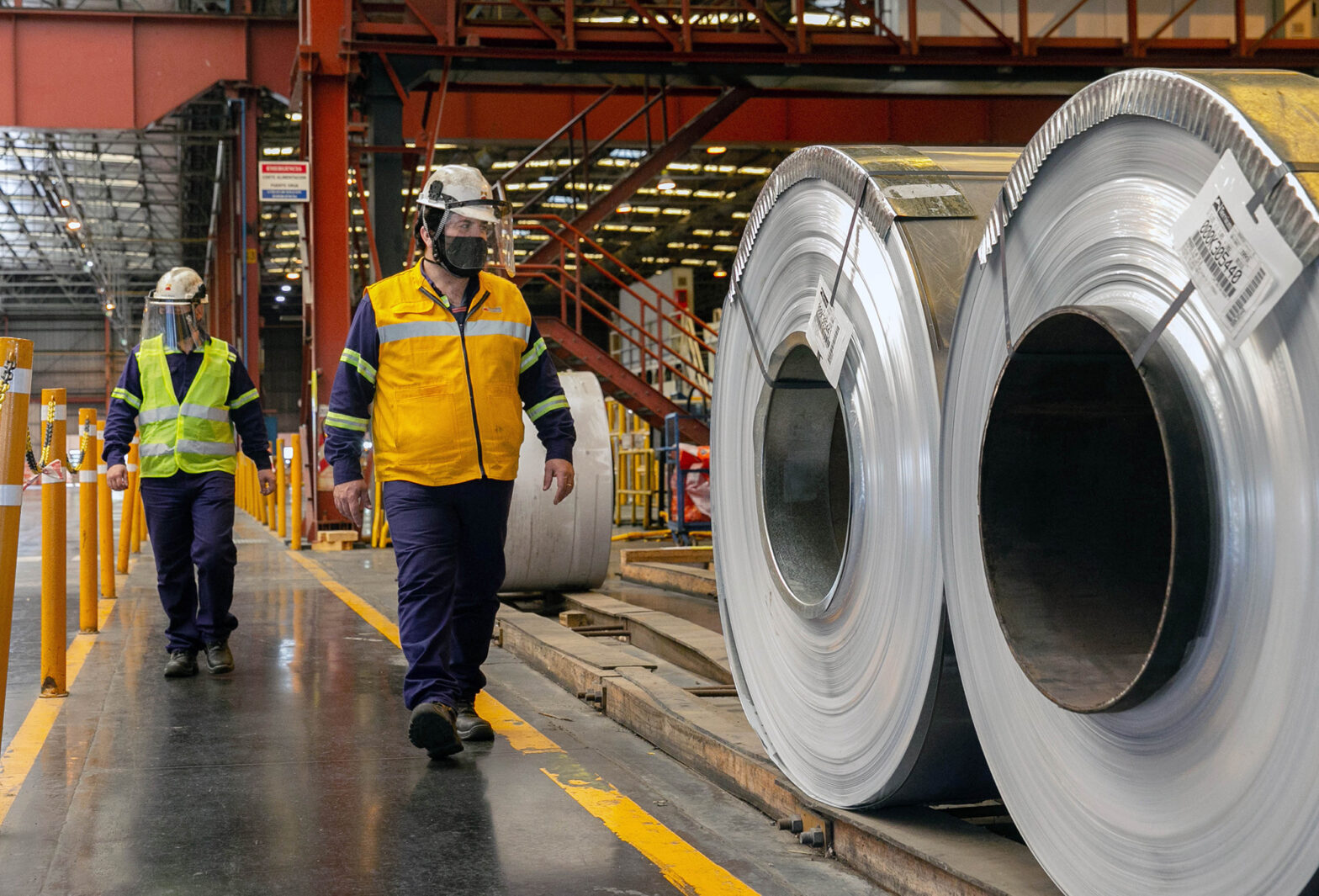 Industria, ni siquiera a media máquina