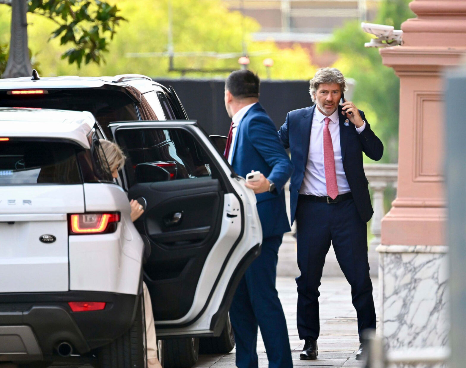 Decretos, suspicacias y vacantes